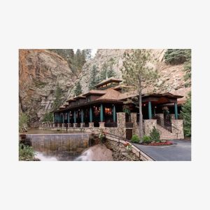 Woods Course Zipline Tour in Seven Falls